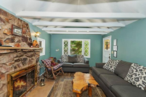 Applewood Cabins & Guest Cabin Near the Village Big Bear Lake